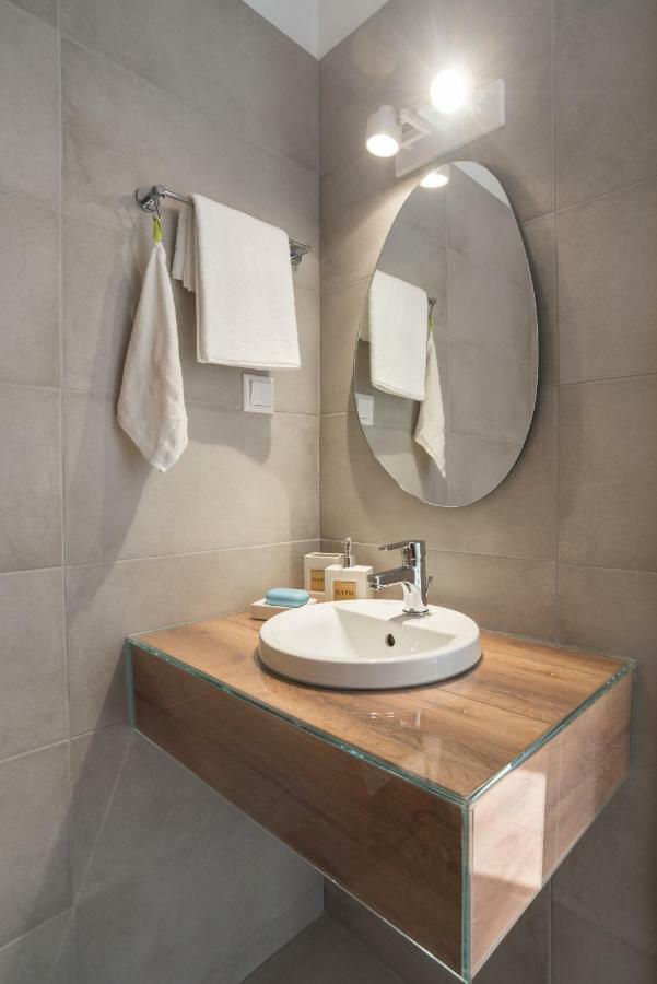 Epipleon Suites Agioi Apostoloi  Dış mekan fotoğraf